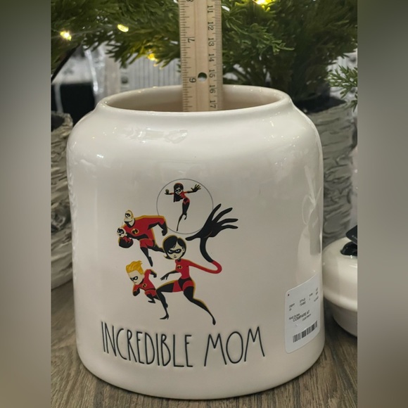 Brand NEW w/Tags Rae Dunn Pixar Collection INCREDIBLE MOM Large Chunky Canister - Picture 12 of 15